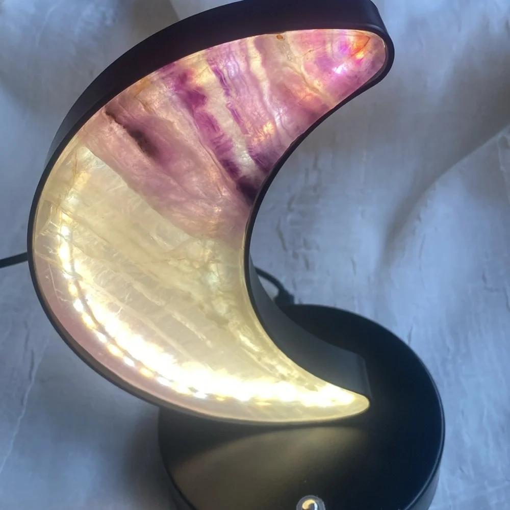 Fluorite moon touch lamp - Picture 3 of 4